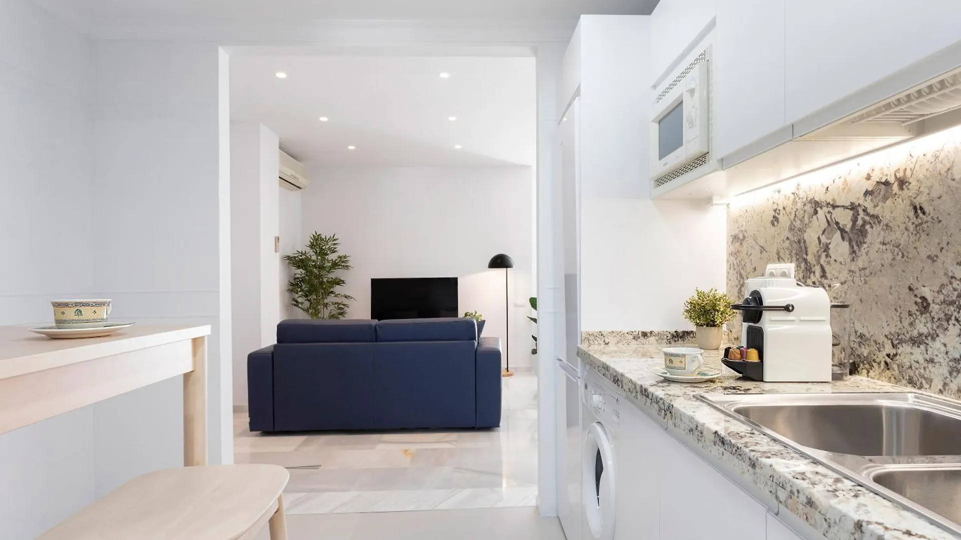 Genteel Home Royal Garden Marbella 0*,
