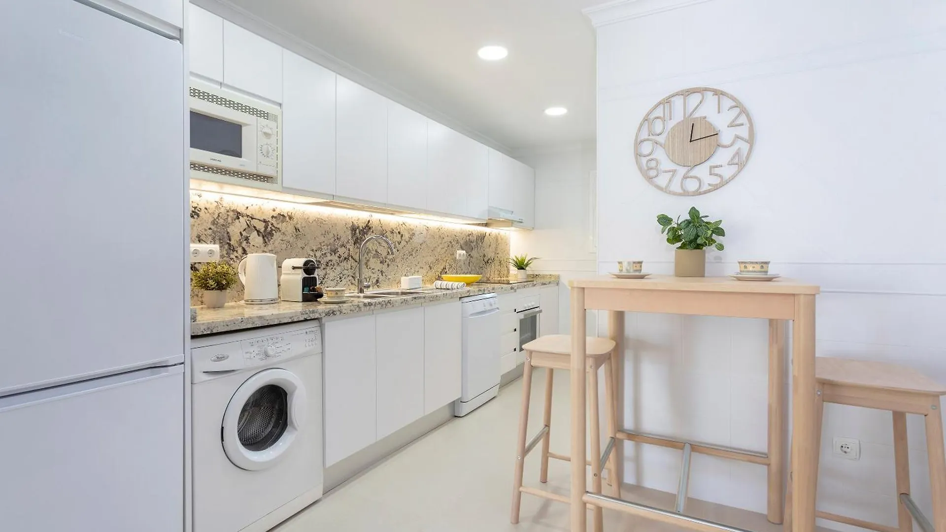 Genteel Home Royal Garden Marbella Apartment